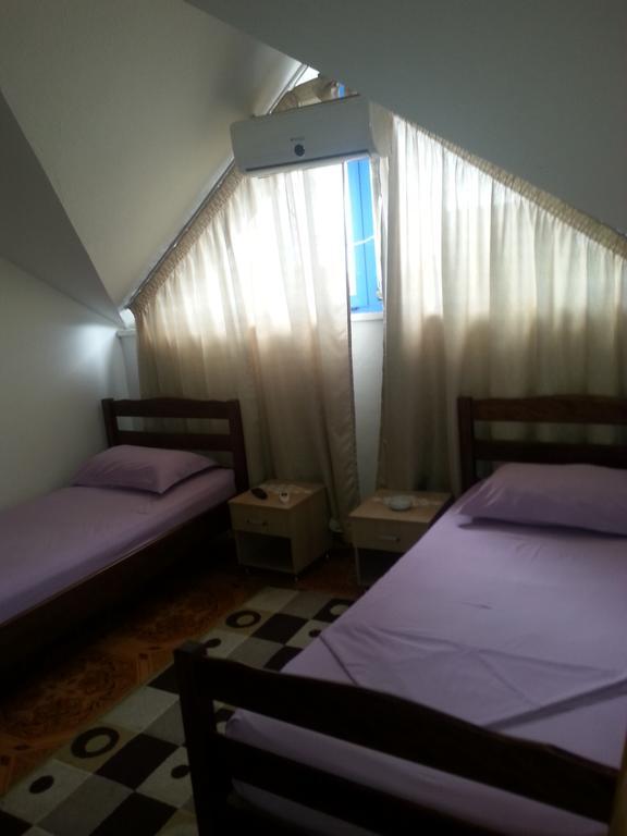 Hotel Ambasador Bahçallëk Zimmer foto